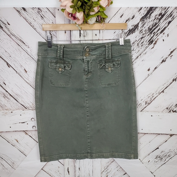 DKNY Cargo Jean Skirt sz 10
